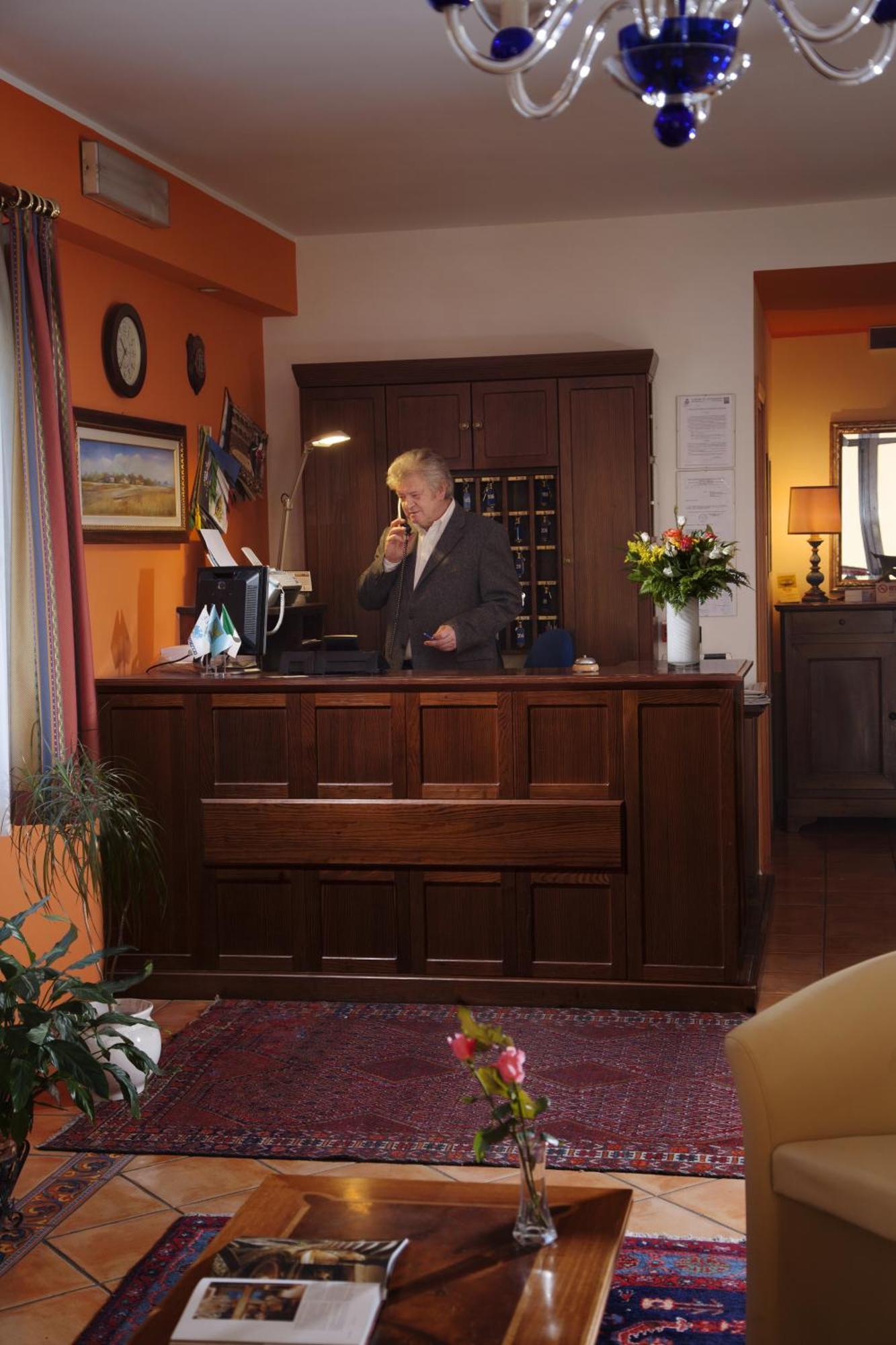 Hotel Naonis Cordenons Kültér fotó