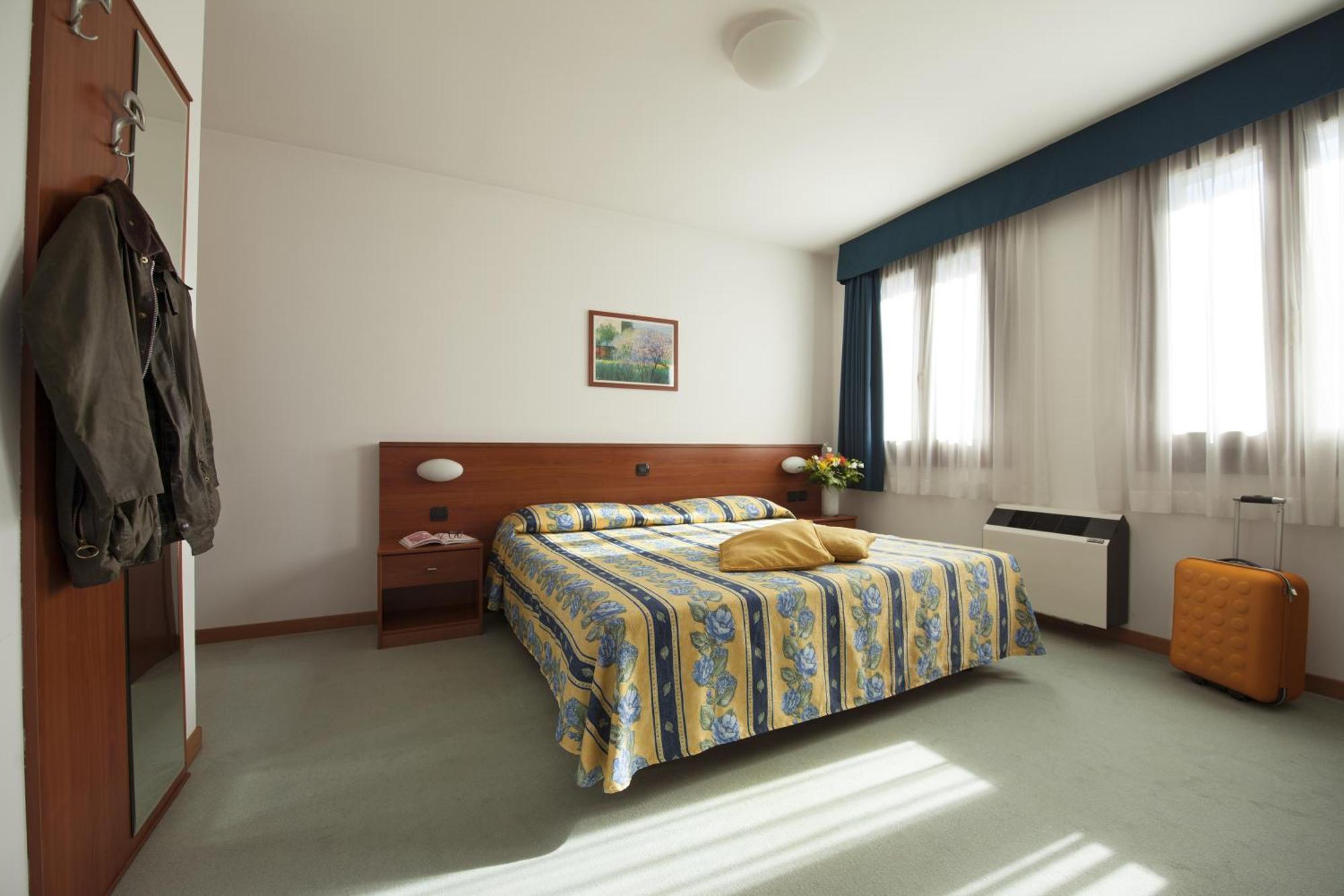 Hotel Naonis Cordenons Kültér fotó
